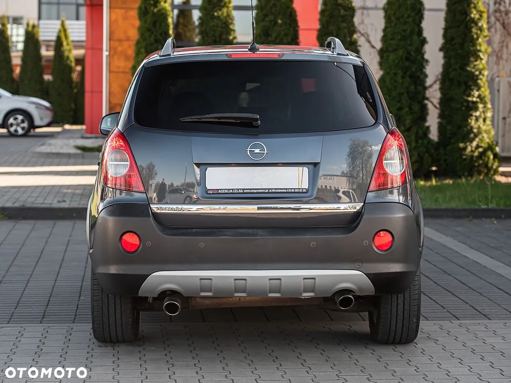 Opel Antara 3.2 V6 4x4 Cosmo - 11
