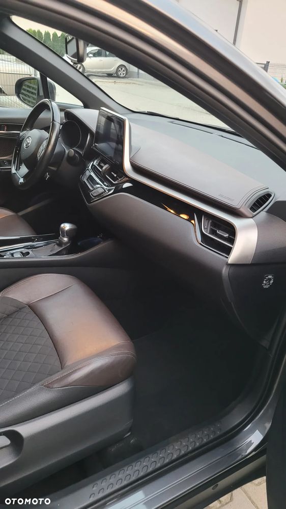 Toyota C-HR 1.8 Hybrid Prestige - 18