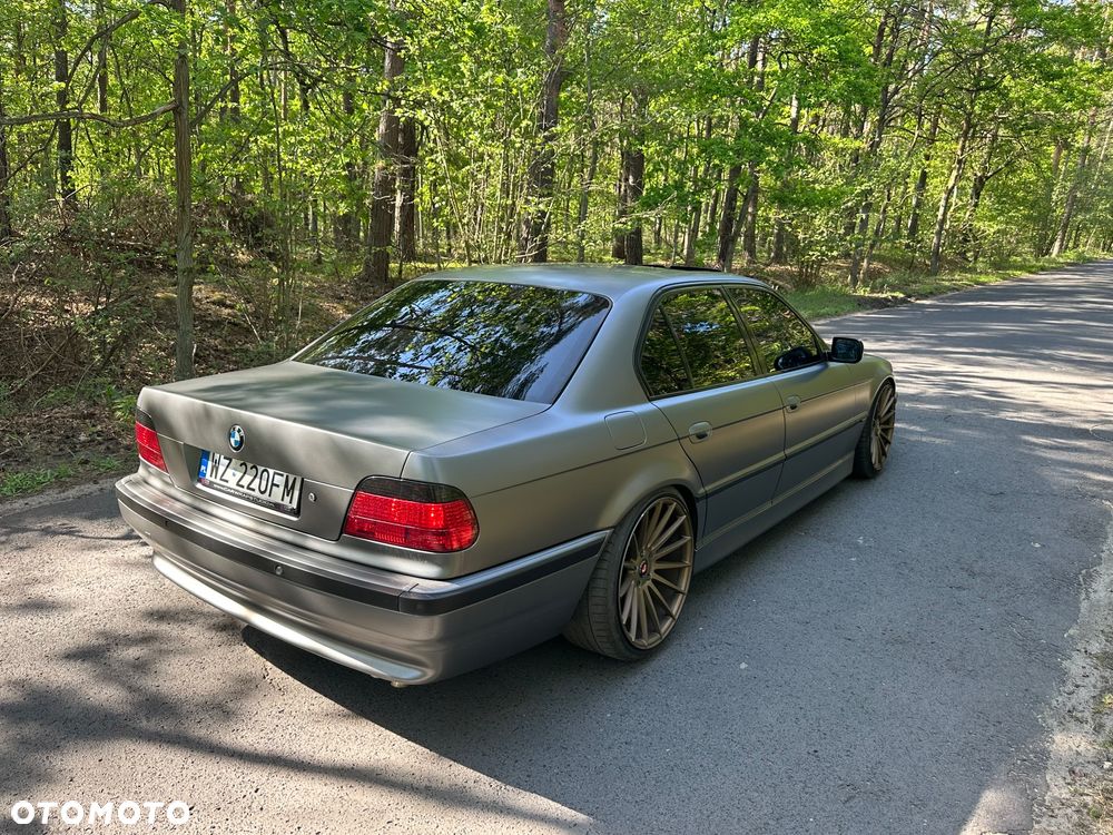 BMW Seria 7 - 3