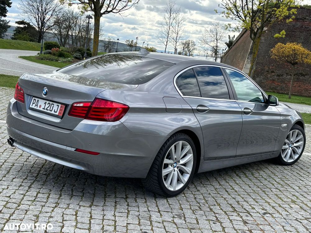 BMW Seria 5 525d xDrive AT - 4