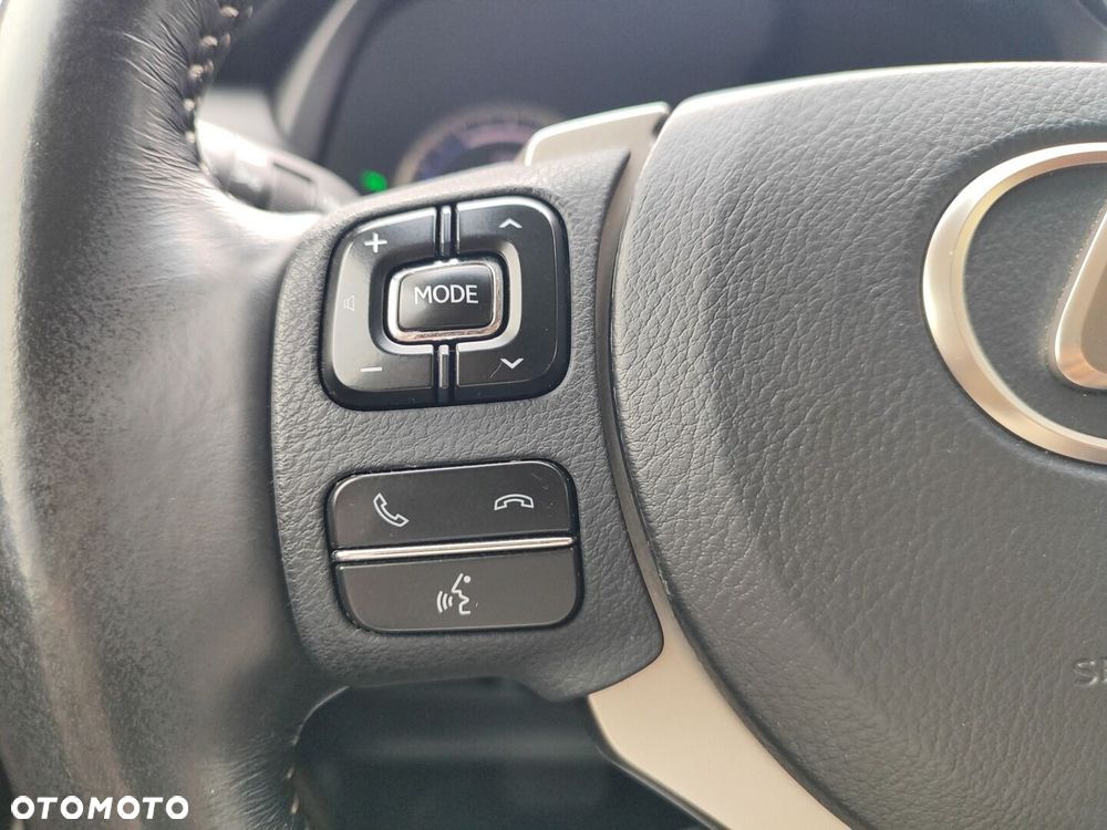 Lexus NX 300h Prestige AWD - 17