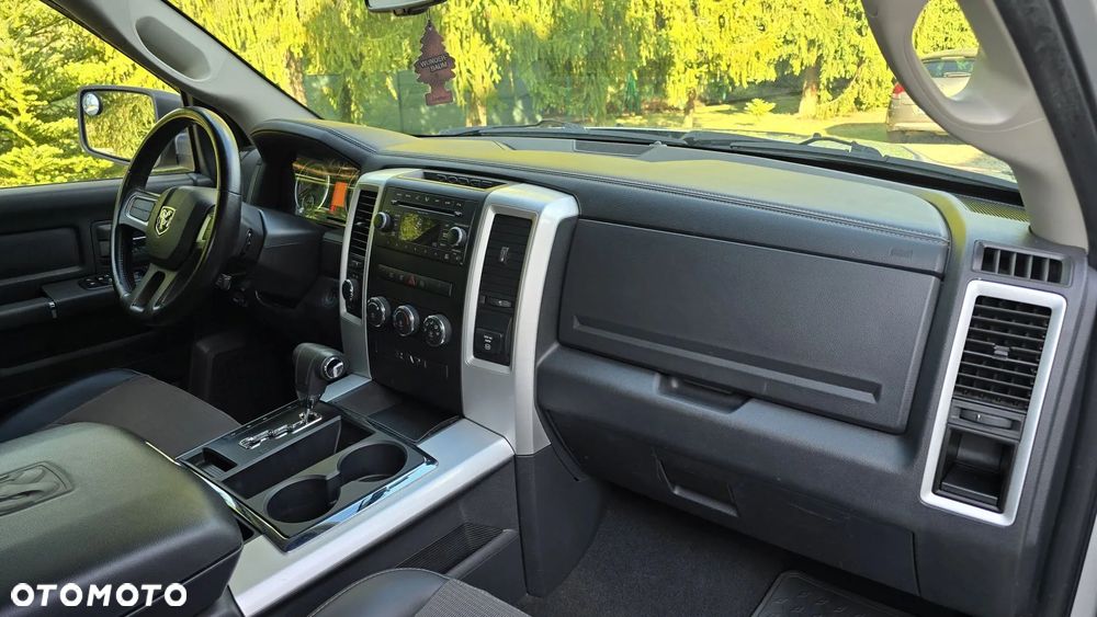 Dodge RAM - 19
