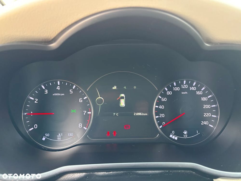 Kia Carens 1.6 GDI L - 14