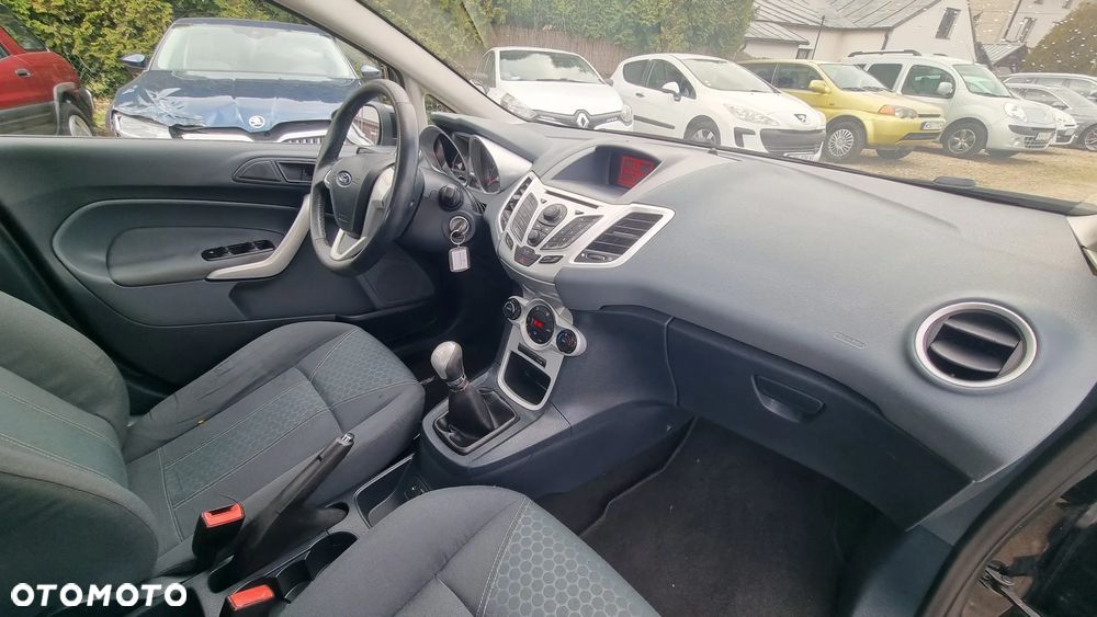 Ford Fiesta 1.25 Titanium - 17