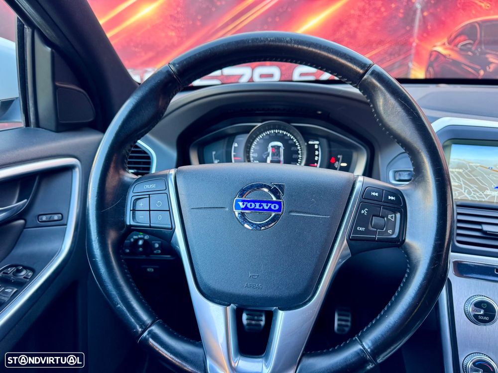 Volvo XC 60 2.0 D4 Volvo Ocean Race Geartronic - 10