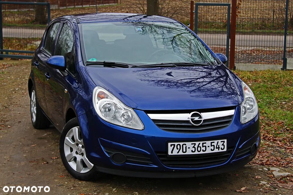 Opel Corsa 1.2 16V Innovation - 1