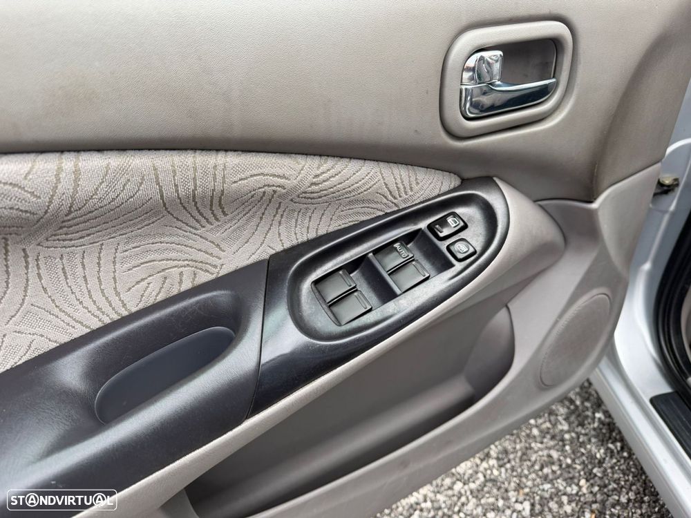 Nissan Almera 1.5 Sport - 24