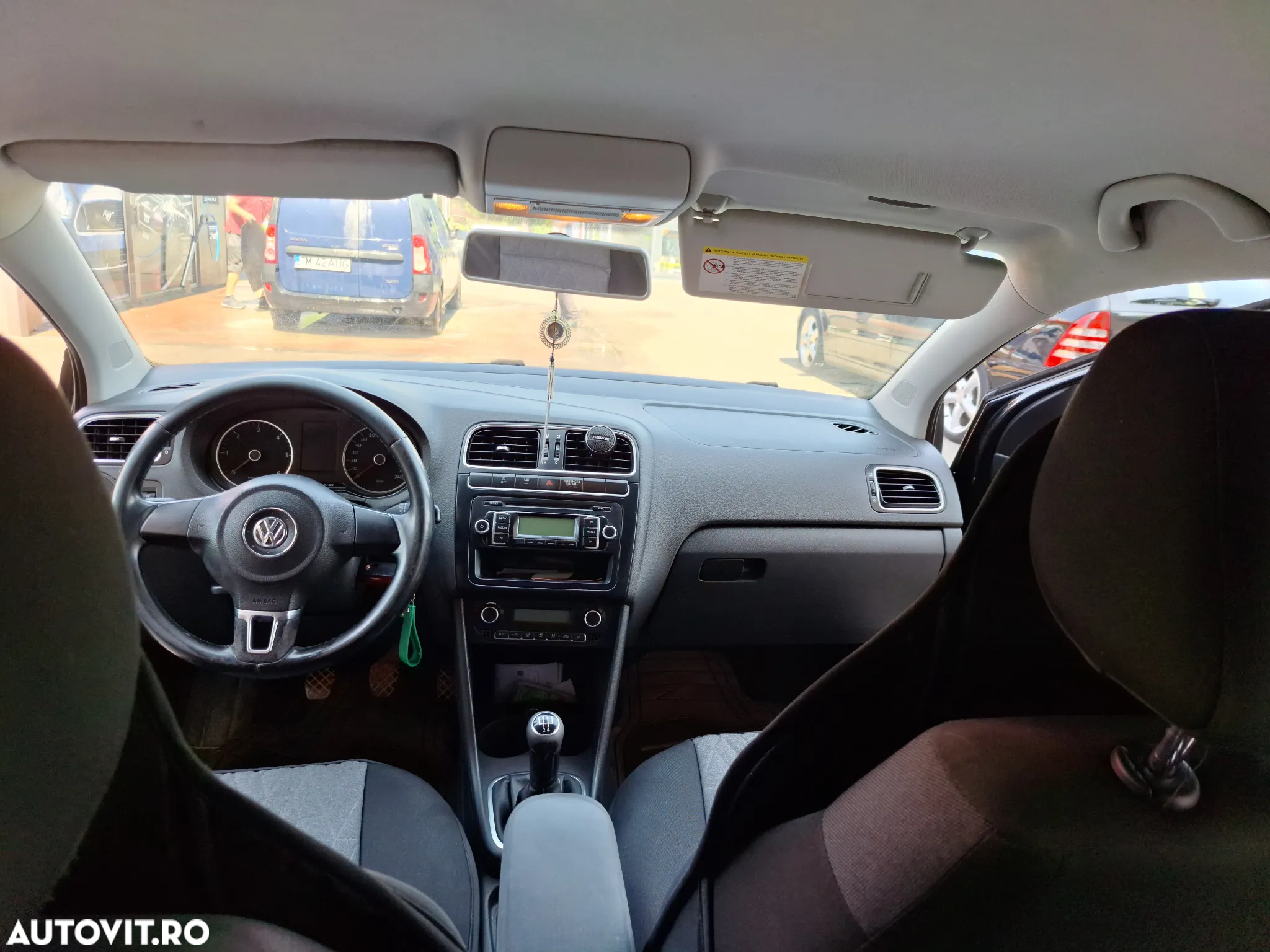 Volkswagen Polo - 5