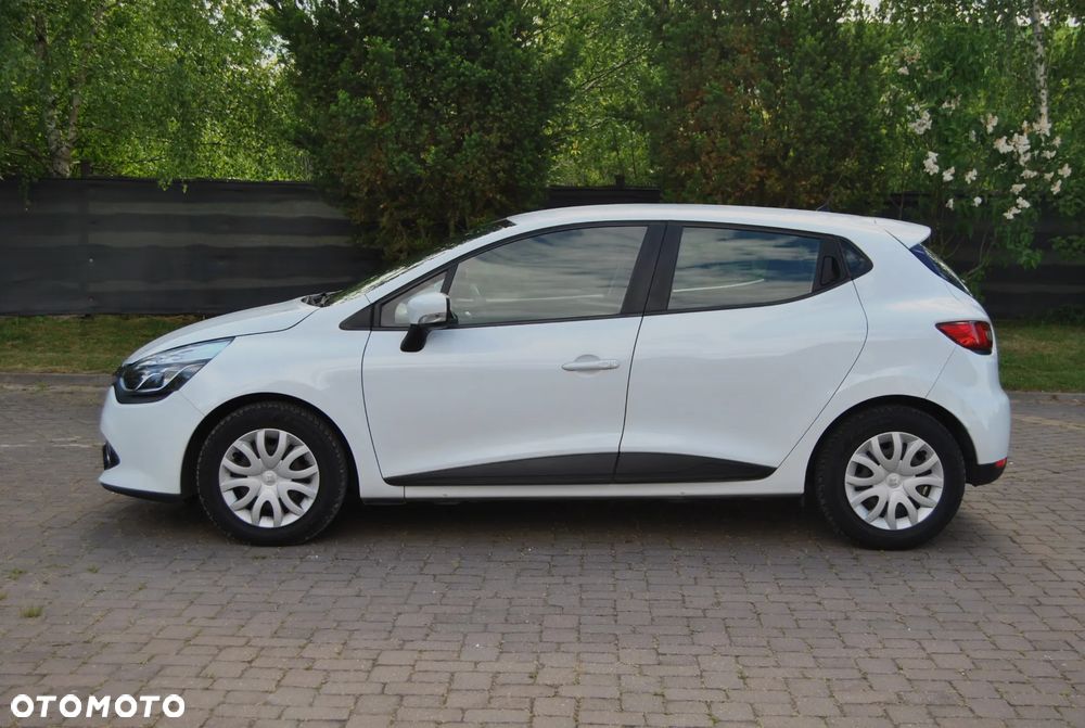 Renault Clio 1.2 16V 75 Life - 16
