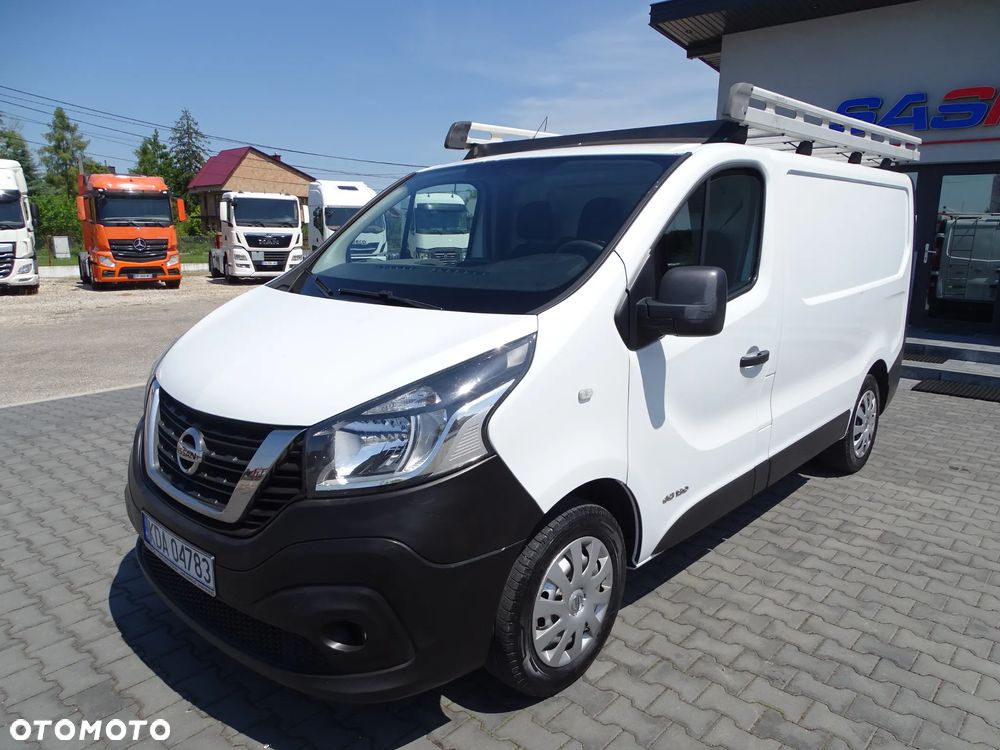 Nissan NV300 - 1