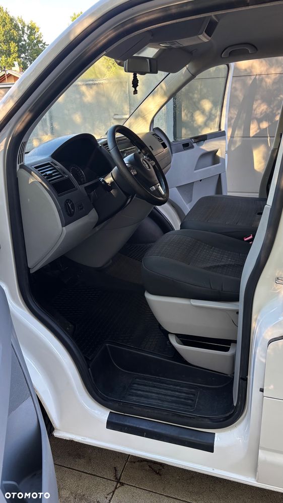 Volkswagen Transporter T5 - 17