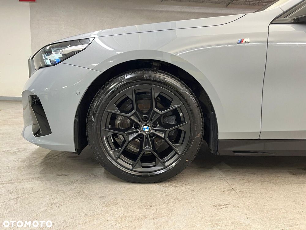 BMW Seria 5 520d xDrive mHEV M Sport - 16