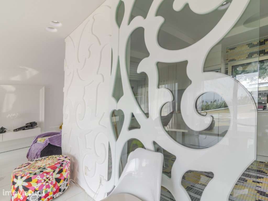 Moradia T5 com piscina a 50 metros da praia - Grande imagem: 5/23