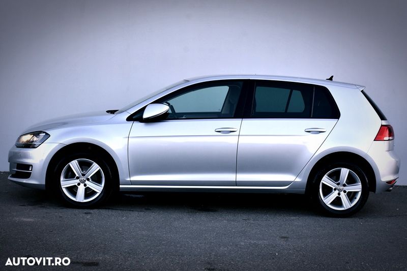 Volkswagen Golf 2.0 TDI DSG Comfortline - 8