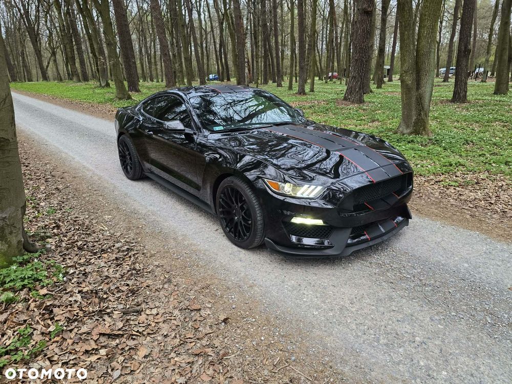Ford Mustang - 2