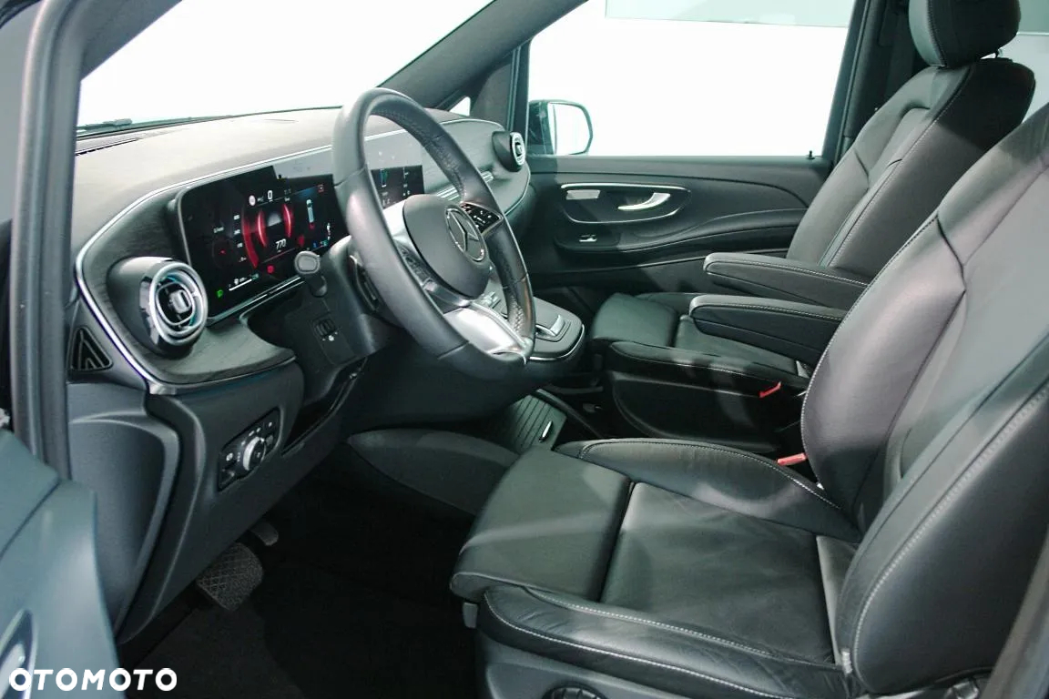 Mercedes-Benz Klasa V 300 d extralang 9G-TRONIC Avantgarde - 16
