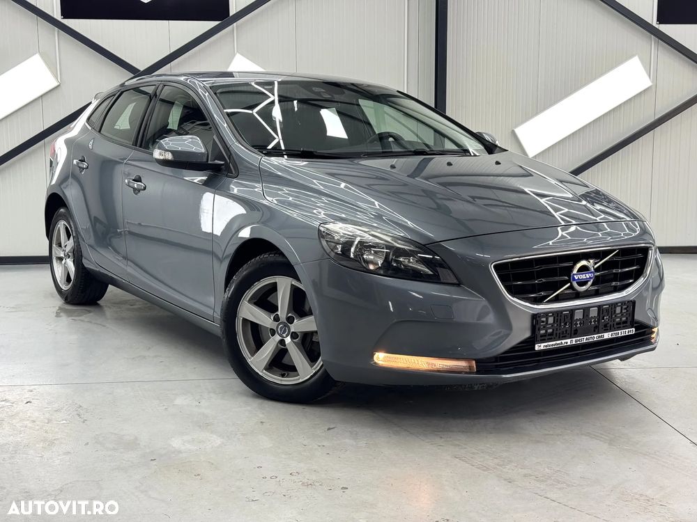 Volvo V40 D3 Geartronic Summum - 1
