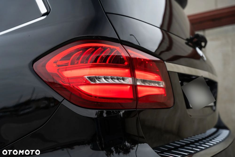 Mercedes-Benz GLS - 30