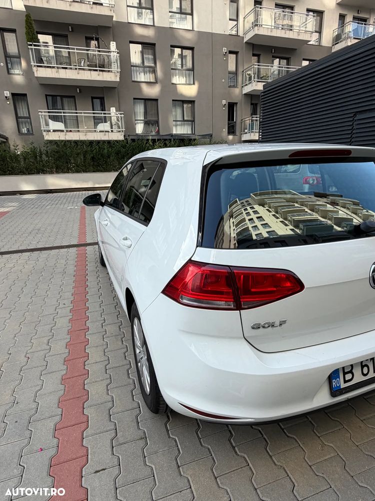 Volkswagen Golf 1.6 TDI DPF BMT Trendline - 8