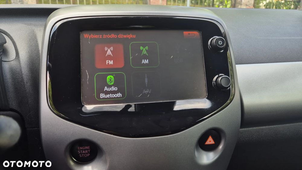 Toyota Aygo x.shift x-play connect - 31