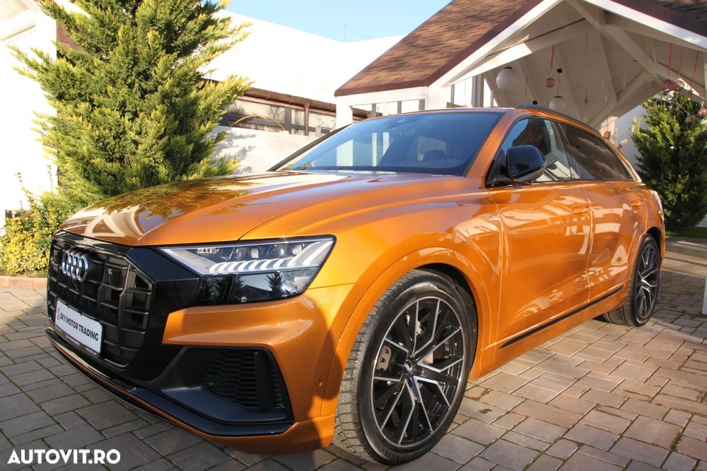 Audi Q8 - 1