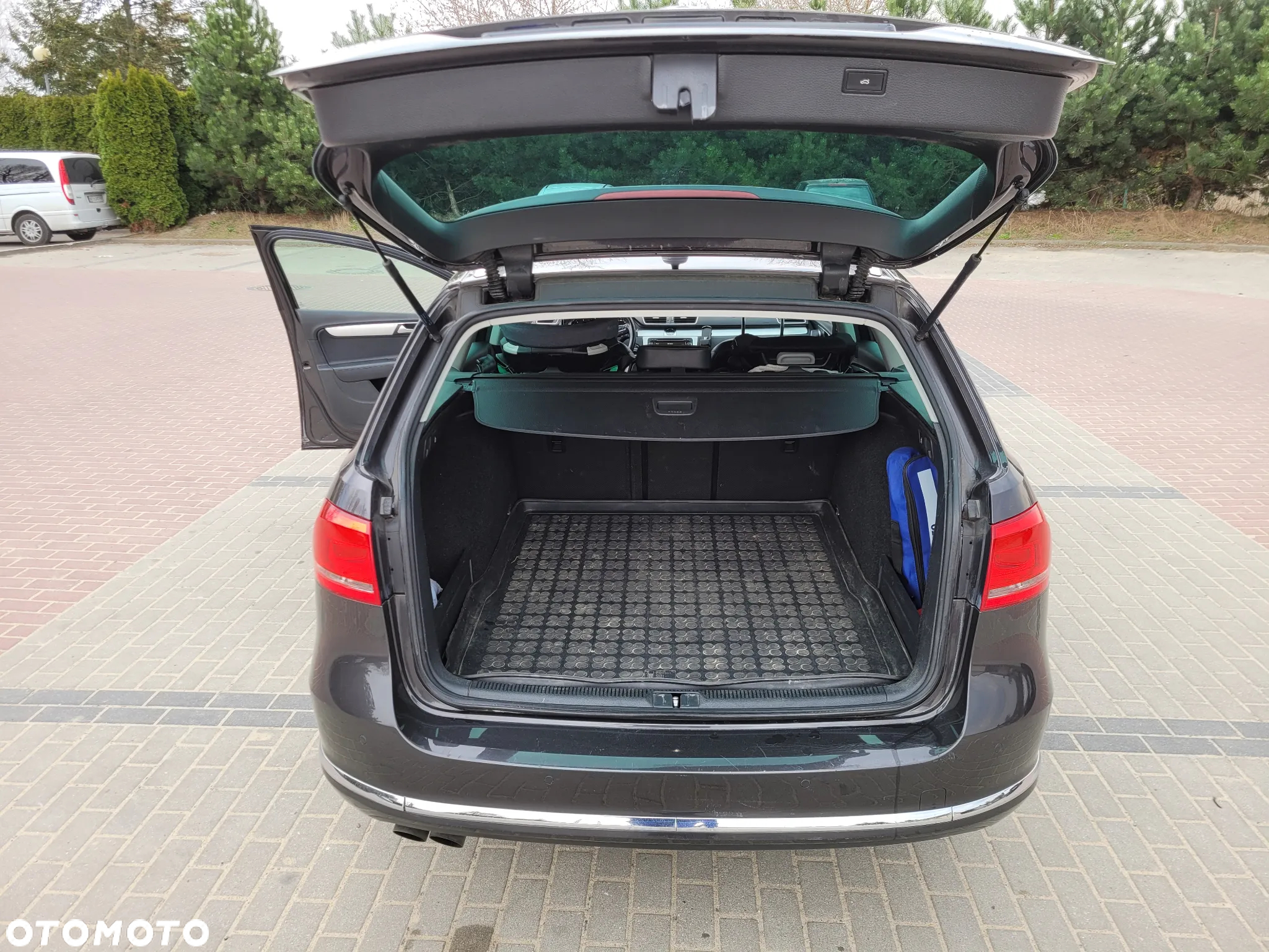 Volkswagen Passat 2.0 TDI DPF Comfortline - 8