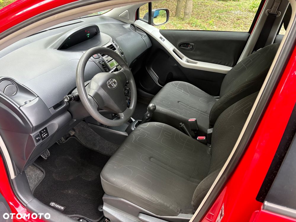 Toyota Yaris 1.0 VVT-i - 18
