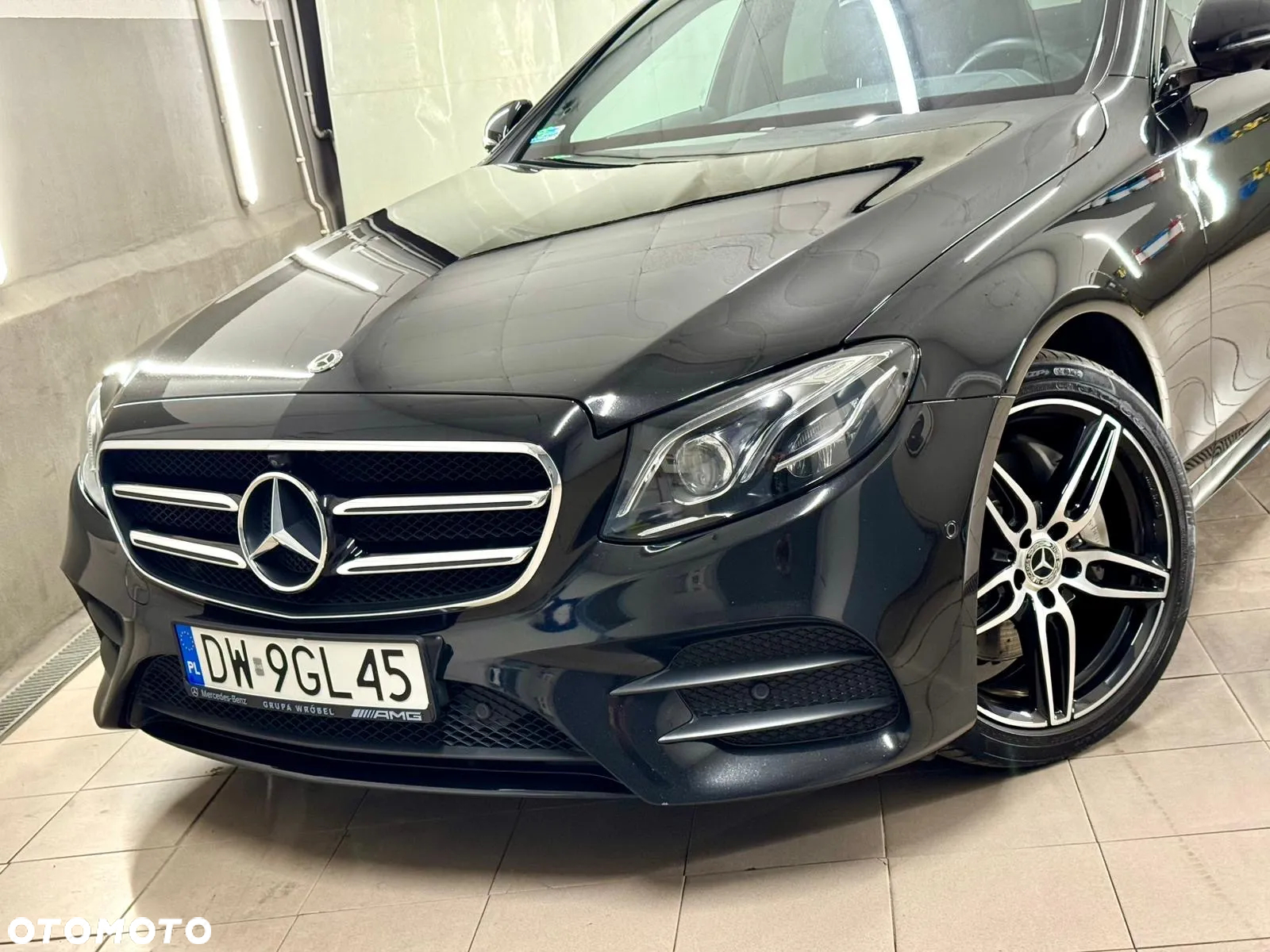 Mercedes-Benz Klasa E 220 d 4-Matic Business Edition 9G-TRONIC - 2