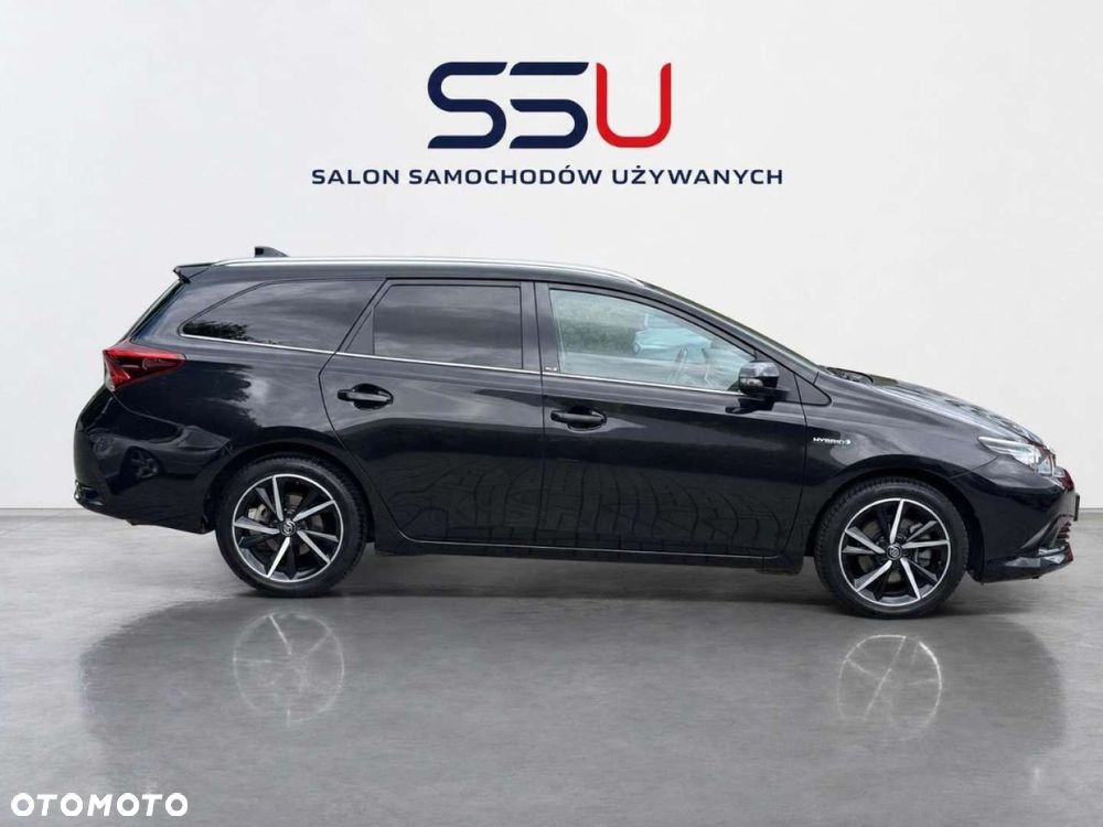 Toyota Auris Hybrid 135 Prestige - 16