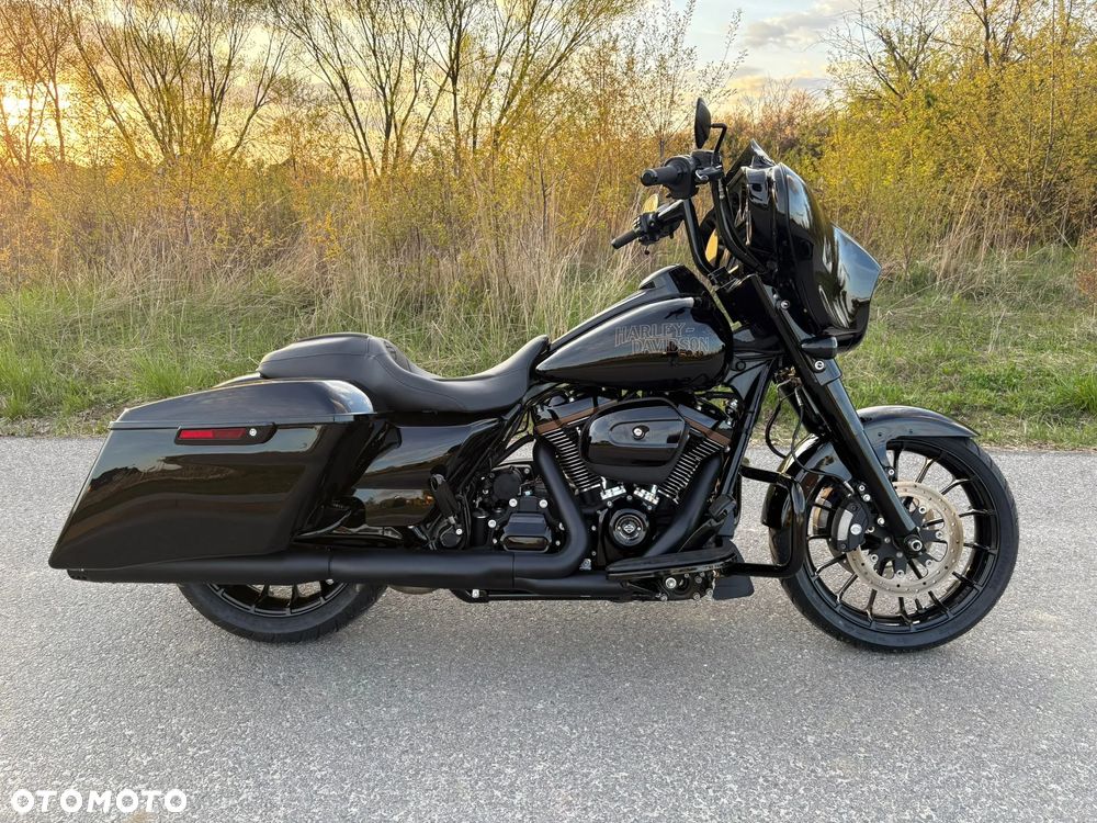 Harley-Davidson Touring Street Glide - 1