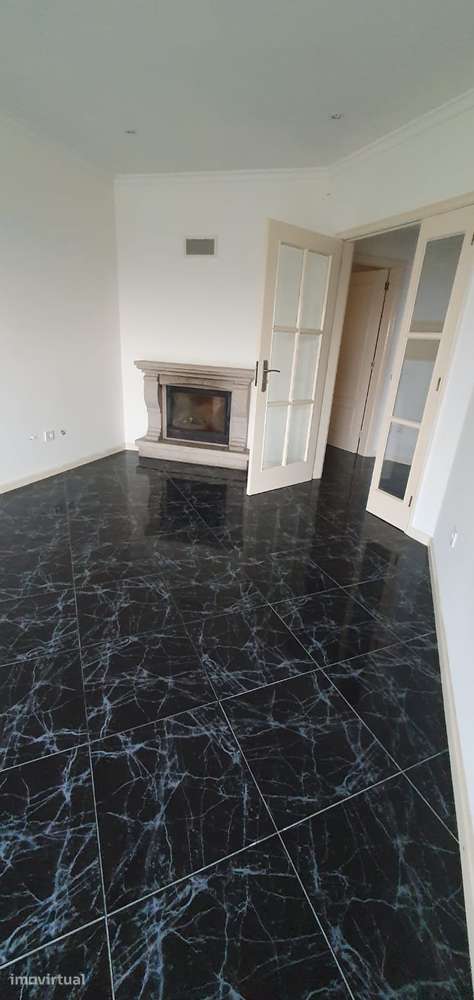 Apartamento T2 - Lomba - Grande imagem: 2/9