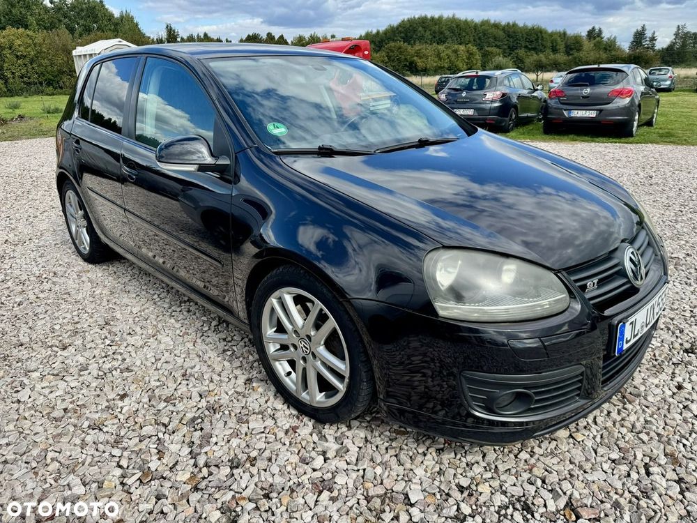 Volkswagen Golf - 1