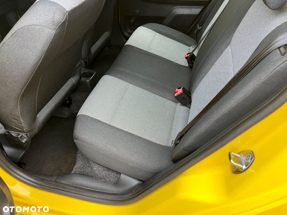 Skoda Fabia 1.2 HTP - 17