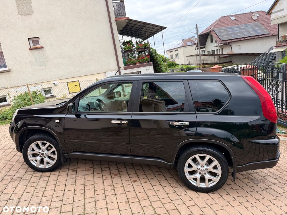 Nissan X-Trail 2.0 dCi 4x4 DPF SE - 11