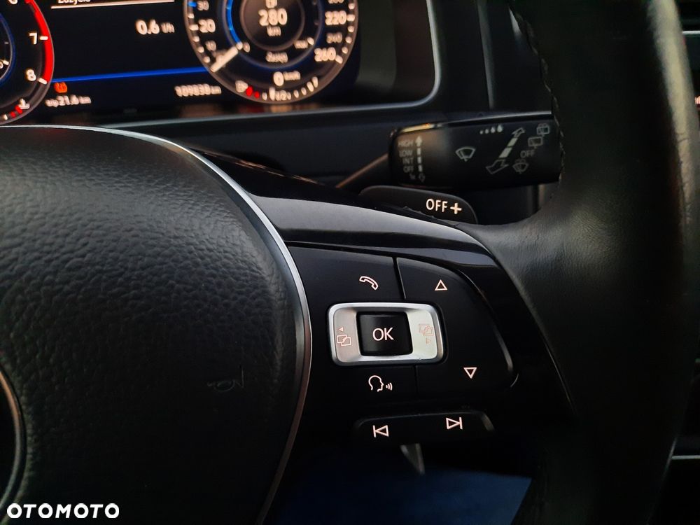 Volkswagen Golf 1.4 TSI (BlueMotion Technology) DSG Highline - 28