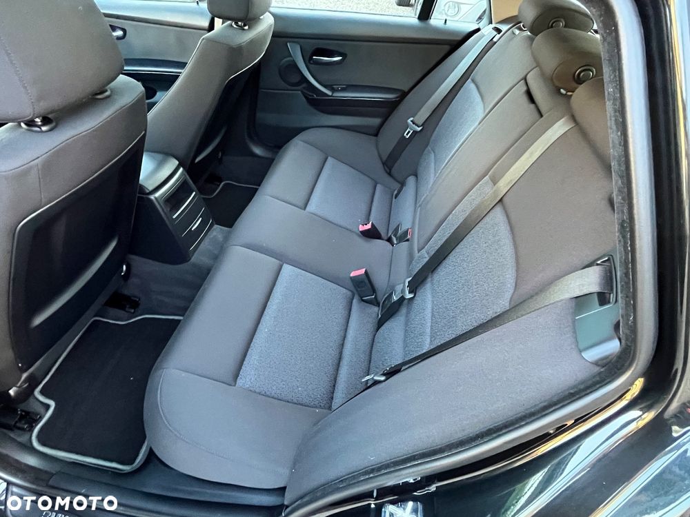 BMW Seria 3 - 26