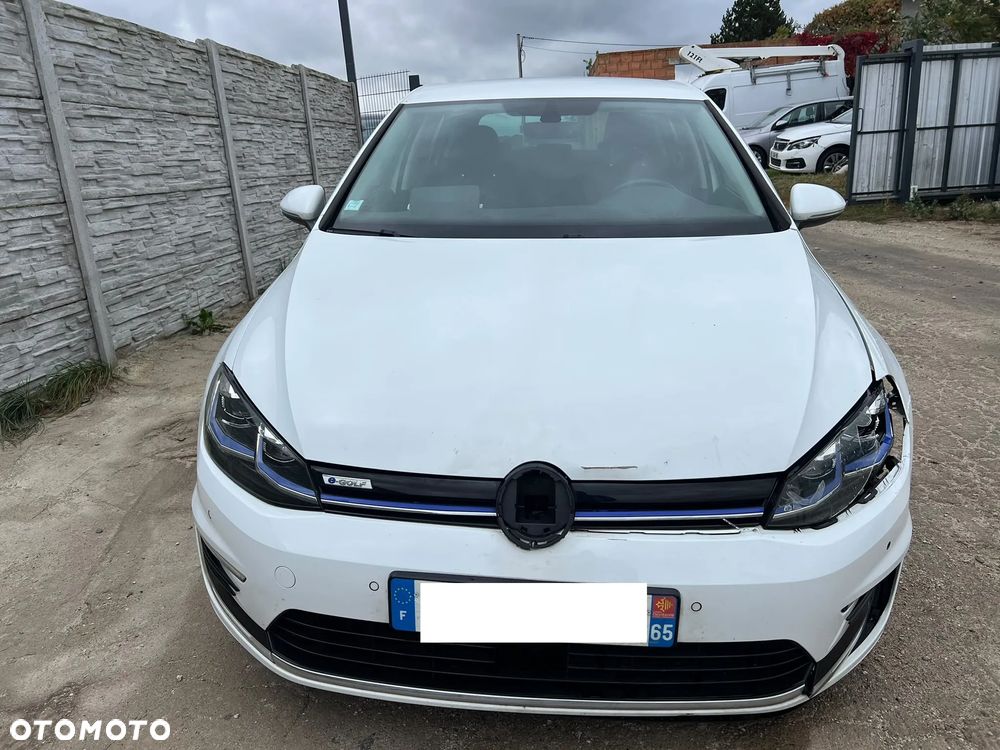 Volkswagen Golf e-Golf - 26