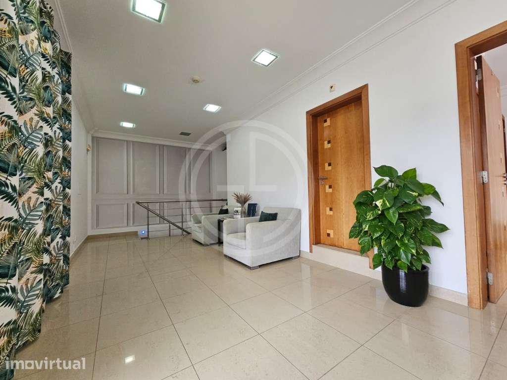 Salas Privadas para Empresas e Profissionais em Vilamoura - Grande imagem: 2/17
