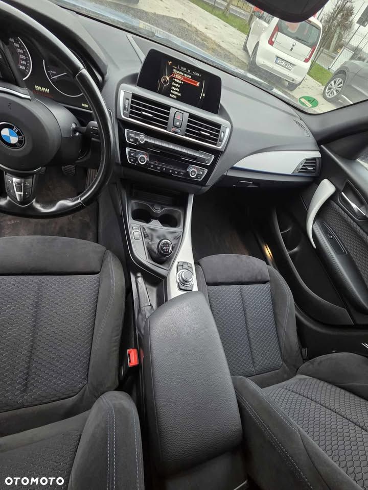 BMW Seria 1 118i - 16