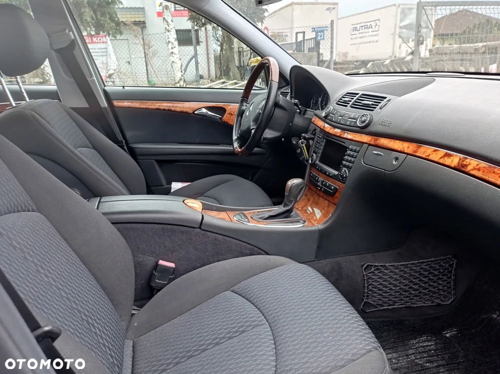 UWAGA ! 2006 MERCEDES W211 BENZ SEDAN AVANGARDE V6 272PS AUTOMAT PODLPG MALE KM I WLASC PL - 7