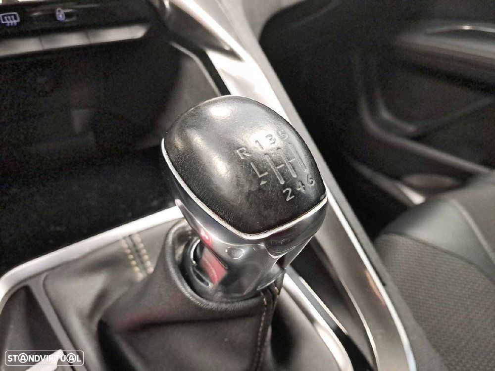 Peugeot 3008 1.2 PureTech GT - 18