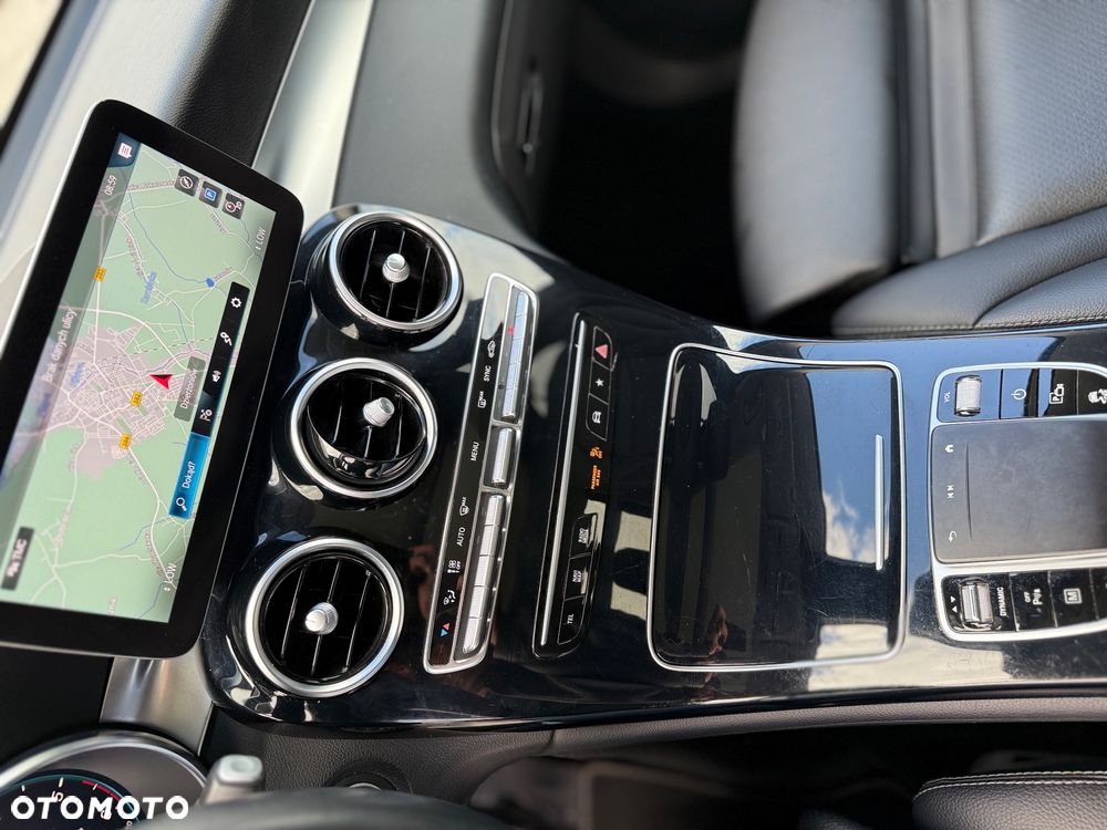 Mercedes-Benz GLC 200 d 4-Matic Business Edition - 18