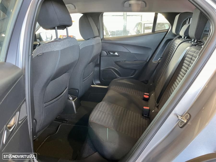 Peugeot 2008 1.2 PureTech Active Pack - 23