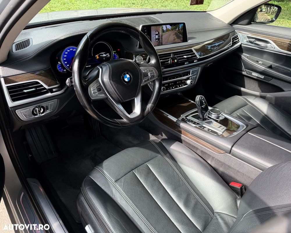 BMW Seria 7 740d xDrive - 8
