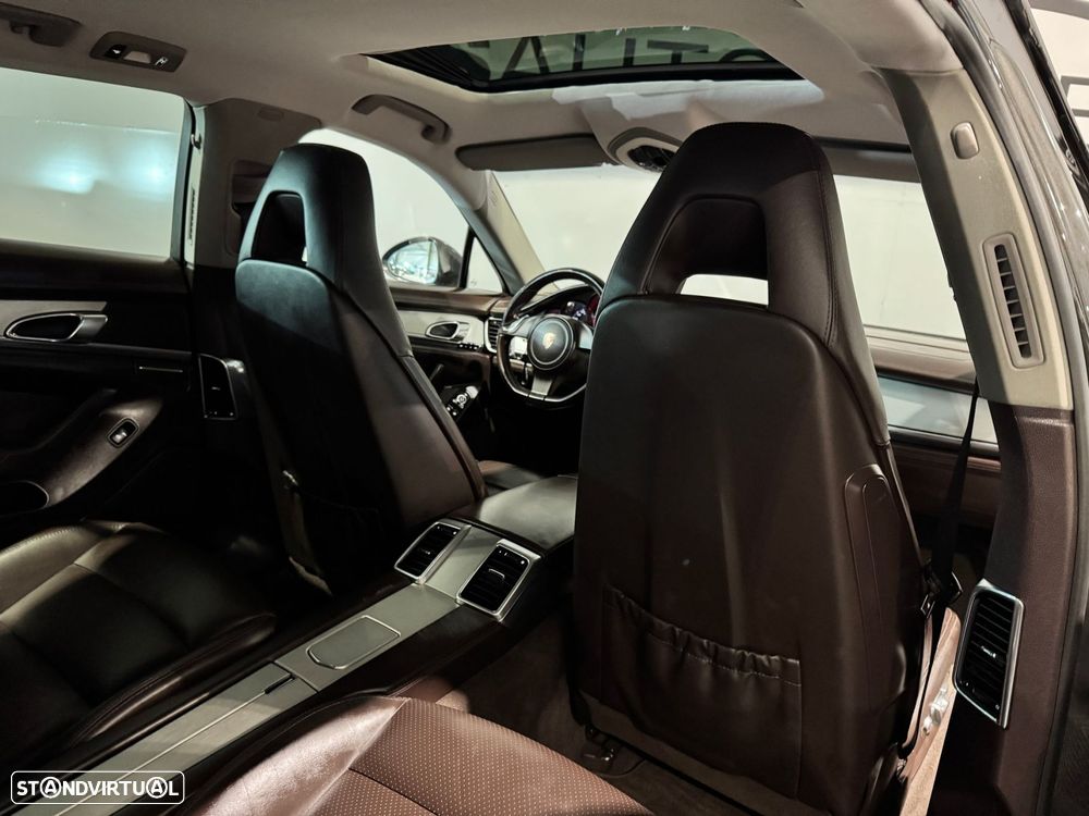 Porsche Panamera - 53