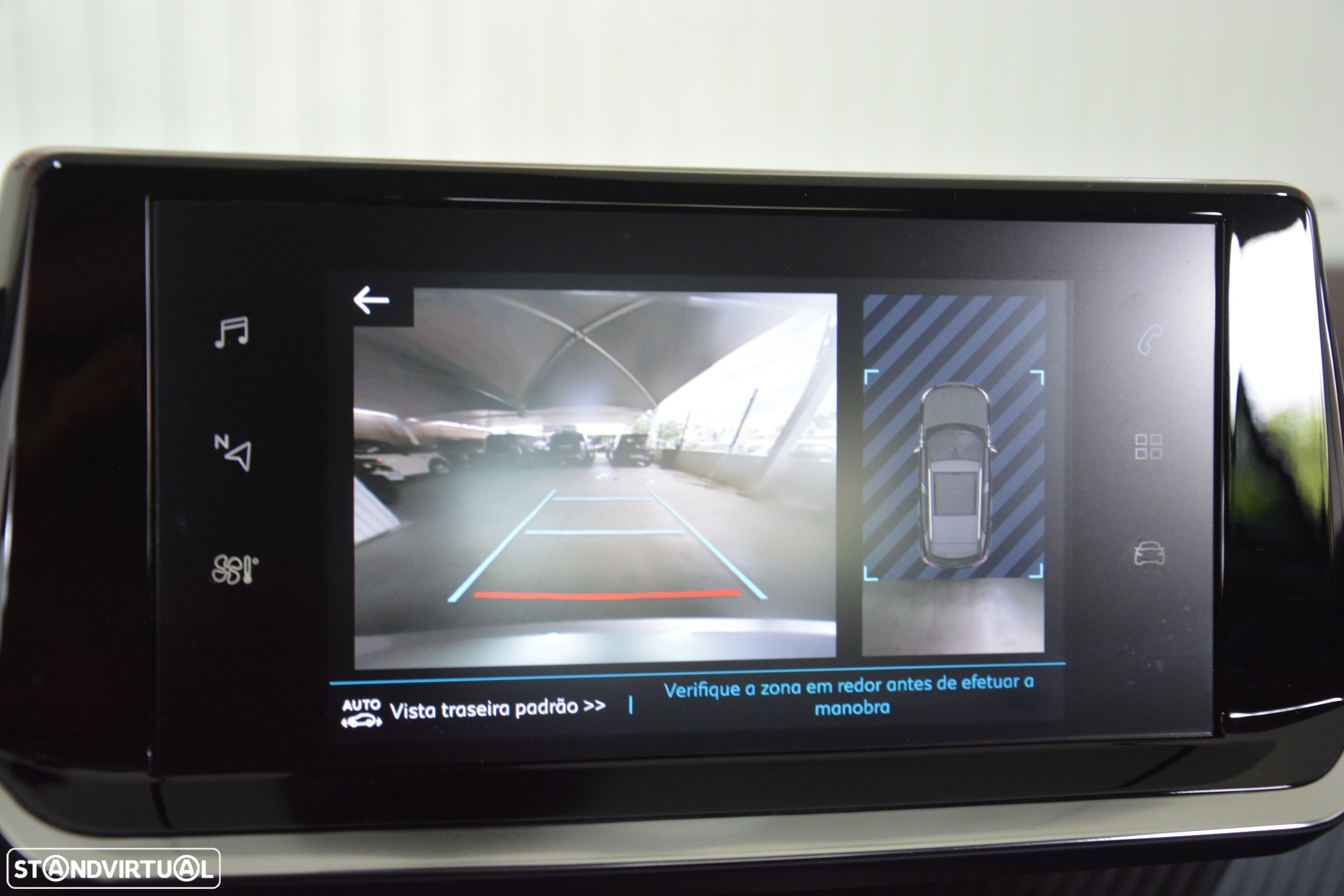 Peugeot e-2008 50 kWh Allure Pack - 32