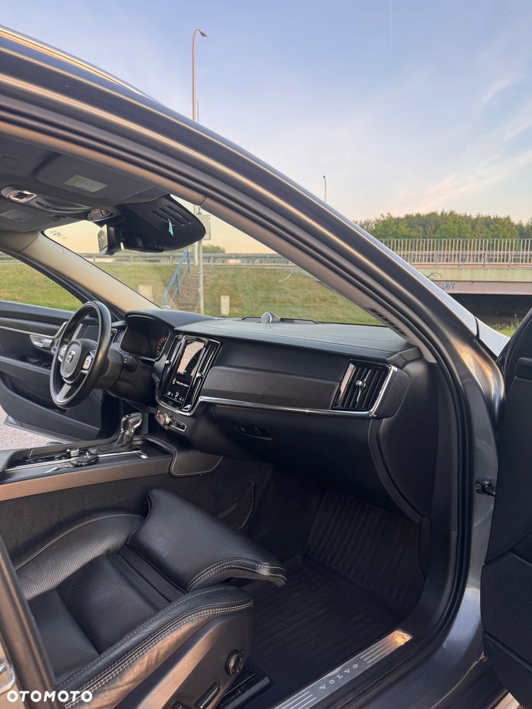 Volvo V90 Cross Country T6 AWD Pro - 22