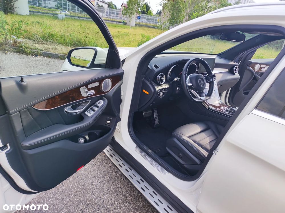 Mercedes-Benz GLC - 9