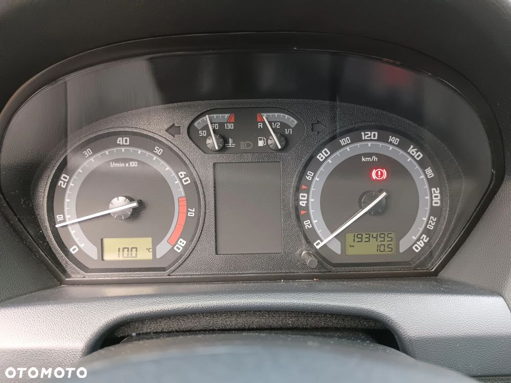 Skoda Fabia 1.4 16V Ambiente - 7