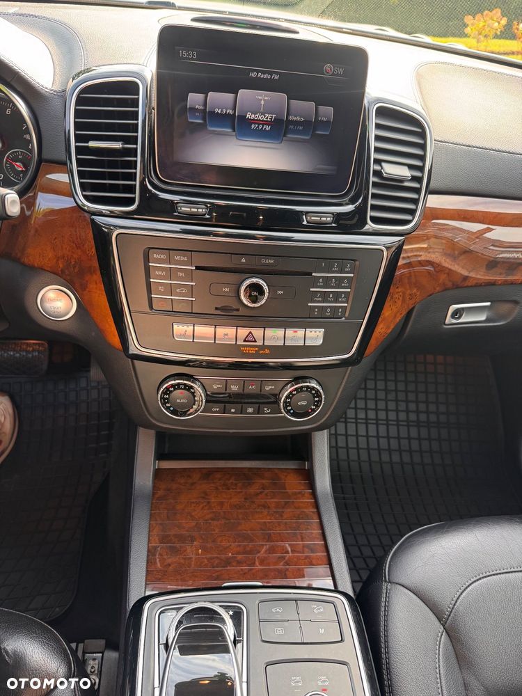 Mercedes-Benz GLS 400 4Matic 9G-TRONIC AMG Line - 25